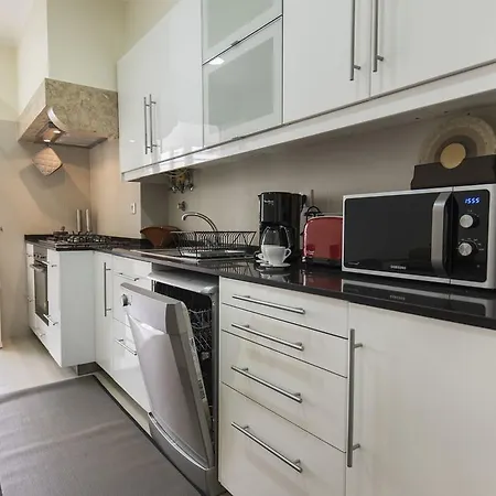 Apartment Lovelystay - Typical Graca For Six Lisbon