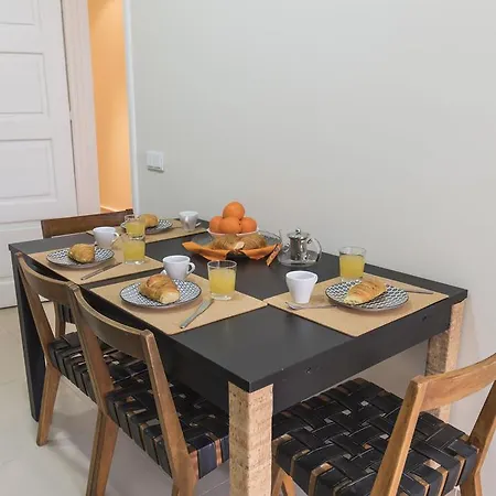 Apartamento Lovelystay - Typical Graca For Six