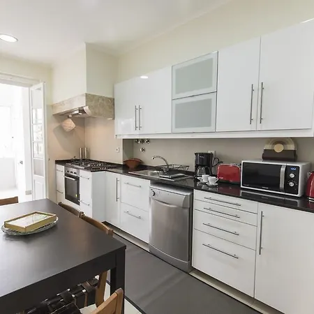 Apartment Lovelystay - Typical Graca For Six *