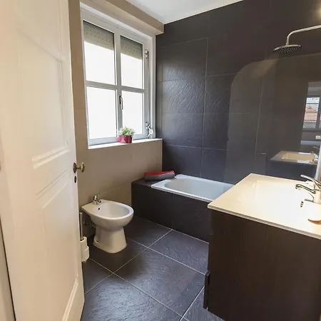 Lovelystay - Typical Graca For Six *