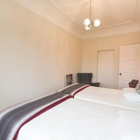 Lovelystay - Typical Graca For Six Lisbon
