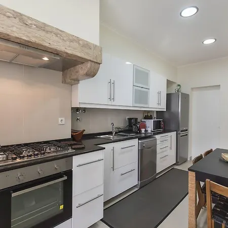 Apartment Lovelystay - Typical Graca For Six Lisbon