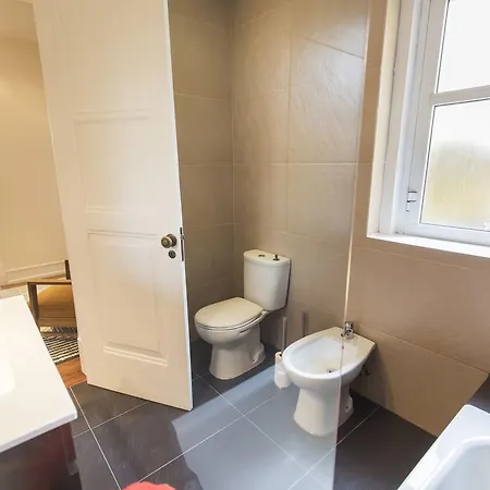 Lovelystay - Typical Graca For Six Apartment Lisbon